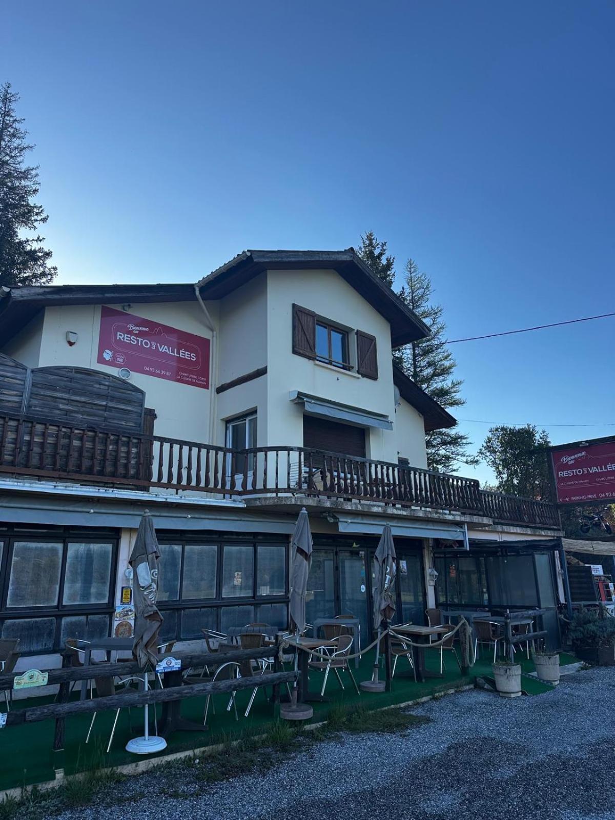 Appart'Hotel Des 3 Vallees Le Pied A Terre Seranon Exterior photo
